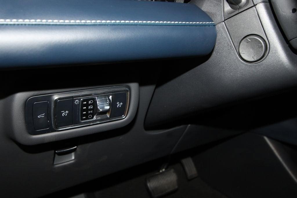 used 2024 Lincoln Nautilus car, priced at $51,991
