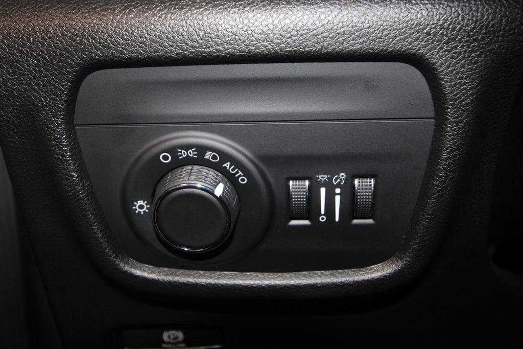 used 2022 Jeep Grand Cherokee car, priced at $32,991