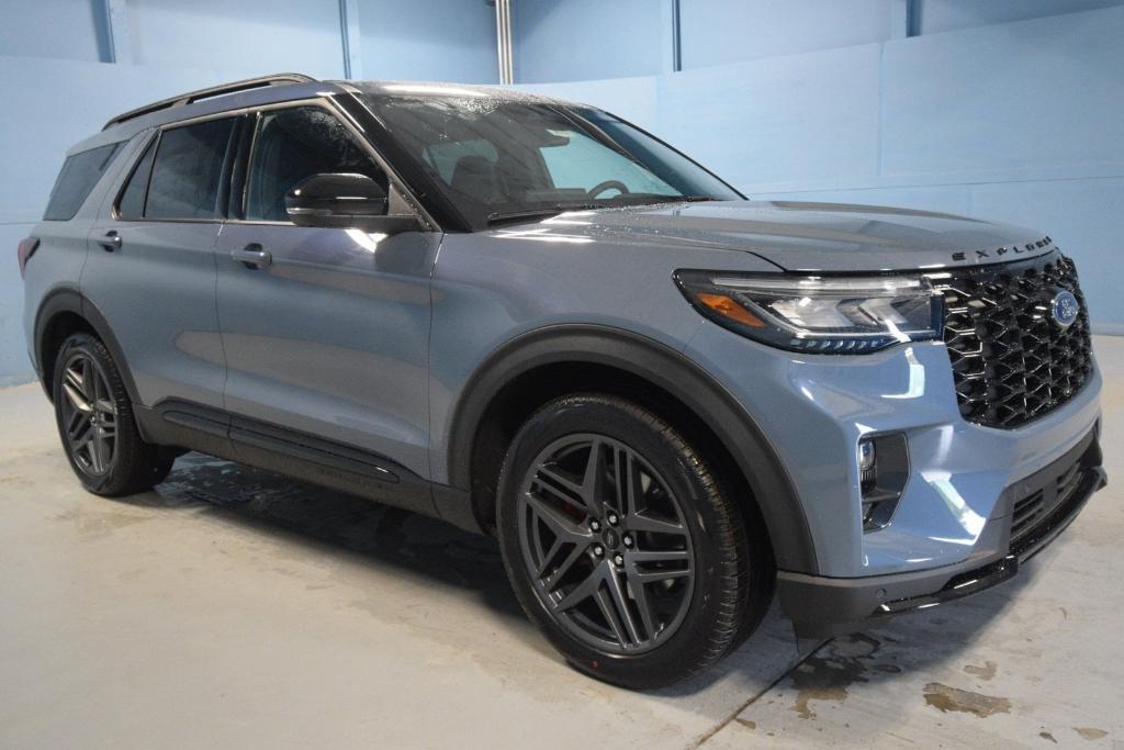 new 2025 Ford Explorer car, priced at $60,290