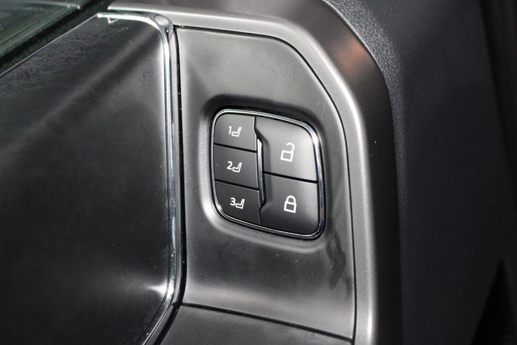 new 2025 Ford F-150 car, priced at $70,668
