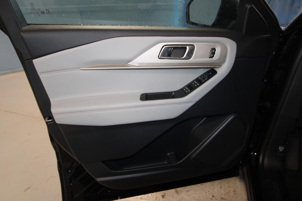 new 2026 Ford Explorer car