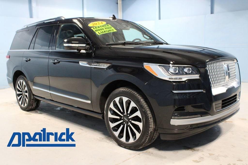 used 2024 Lincoln Navigator car, priced at $93,991