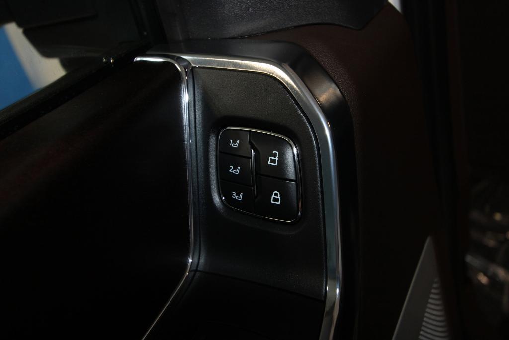 new 2025 Ford F-250 car, priced at $97,275