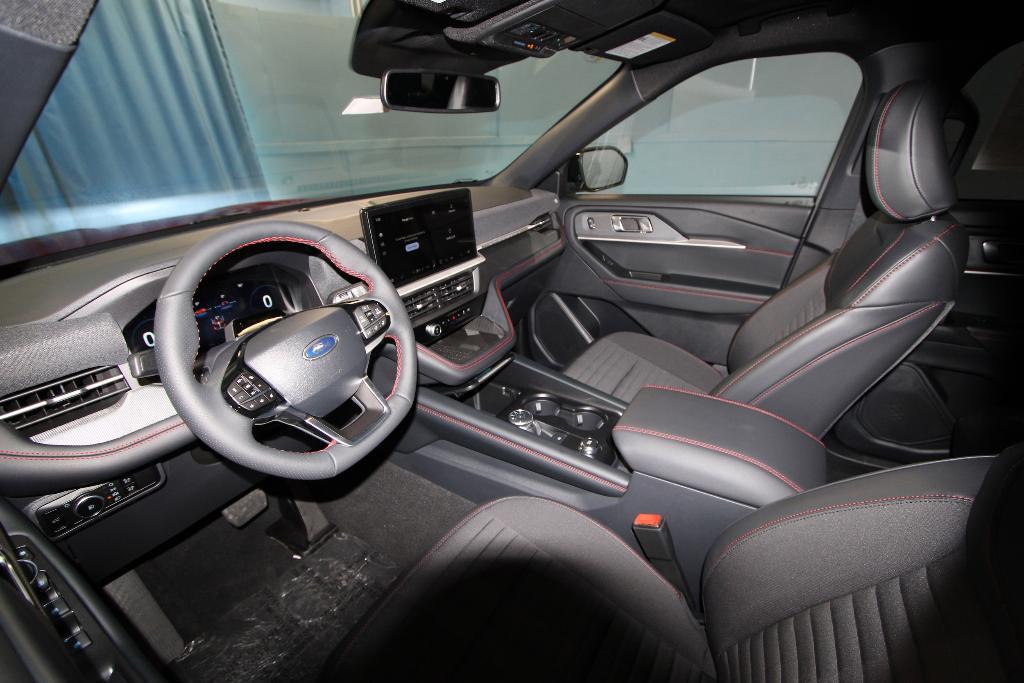 new 2025 Ford Explorer car, priced at $51,844