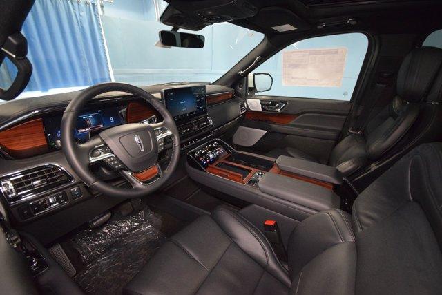 new 2024 Lincoln Navigator L car, priced at $104,085