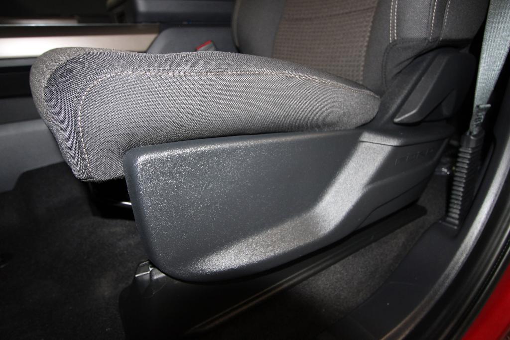 new 2025 Ford F-150 car, priced at $50,797