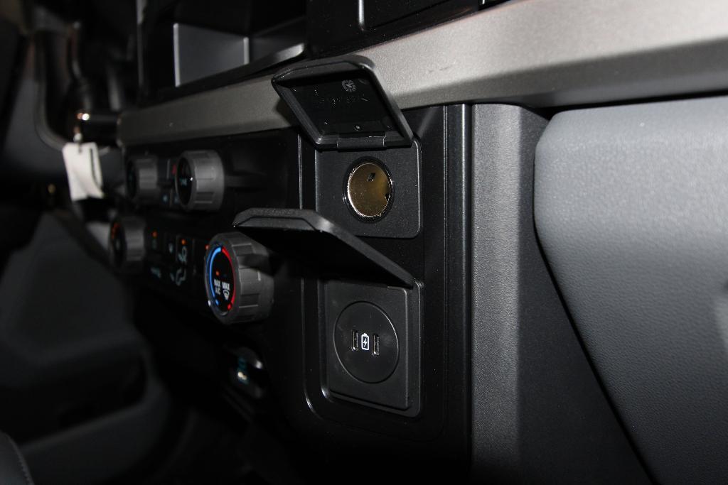 new 2025 Ford F-450 car, priced at $74,585