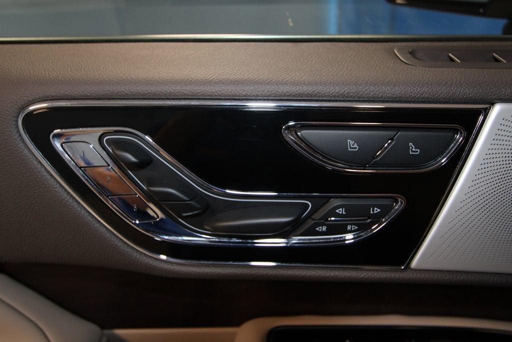 used 2023 Lincoln Navigator L car, priced at $86,600