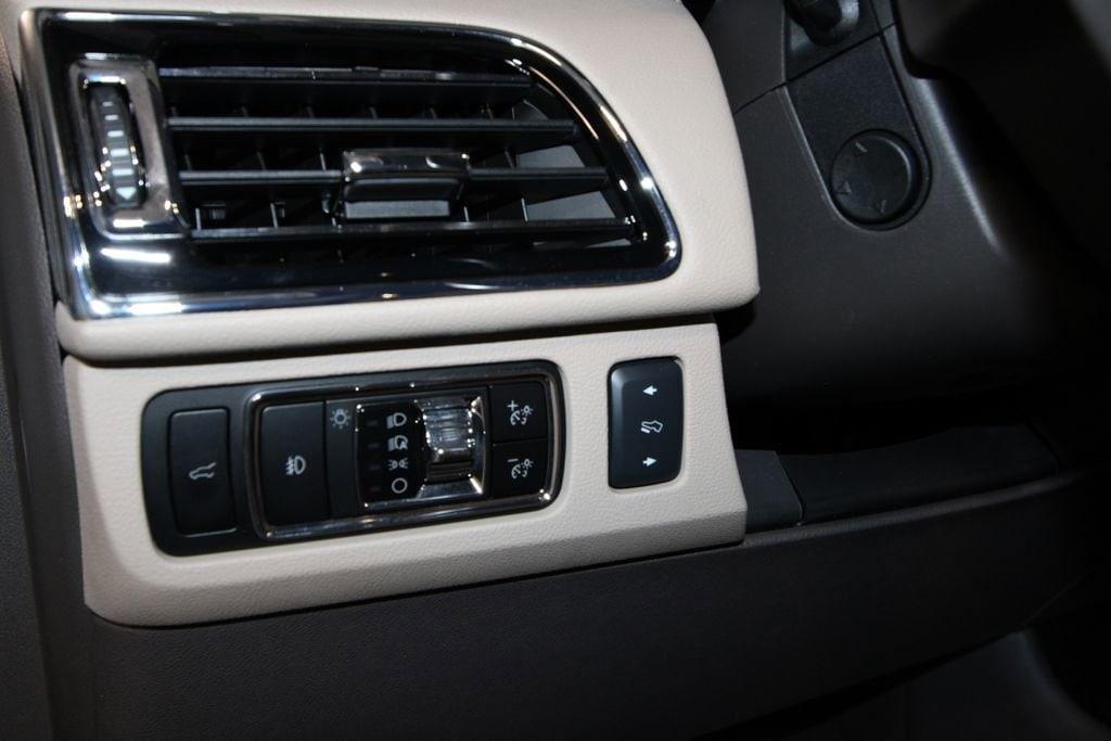 used 2023 Lincoln Navigator L car, priced at $86,600