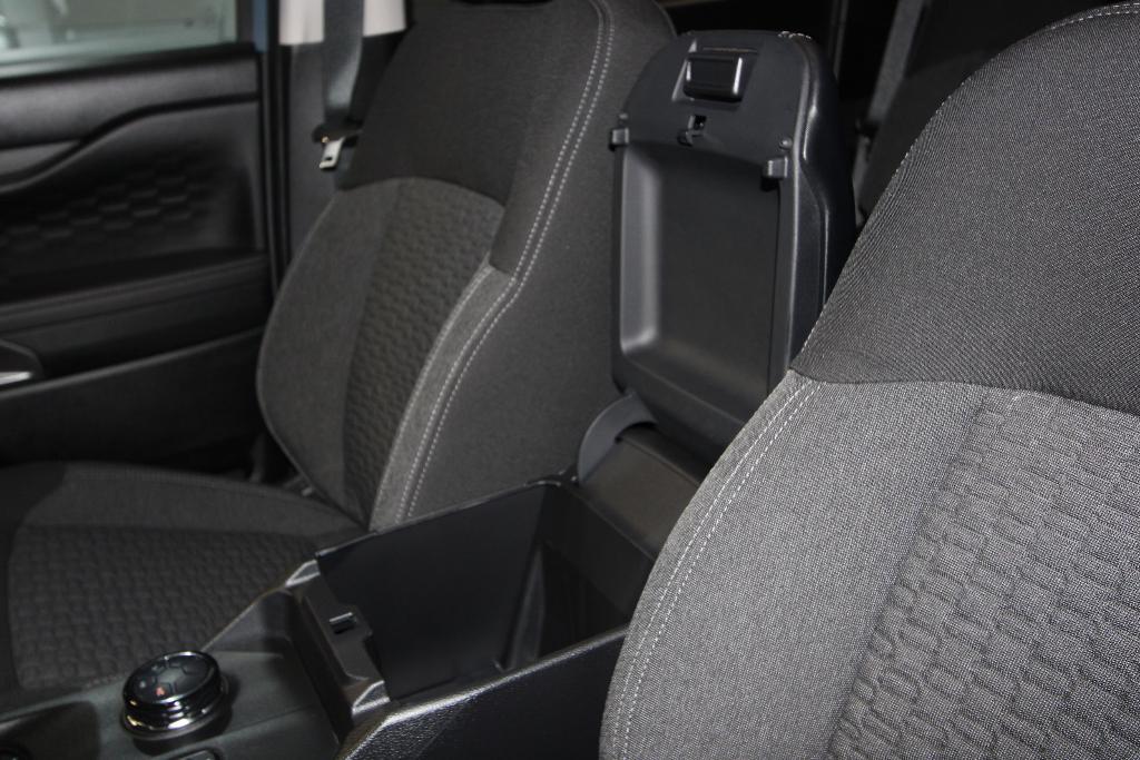 new 2025 Ford Ranger car, priced at $41,213