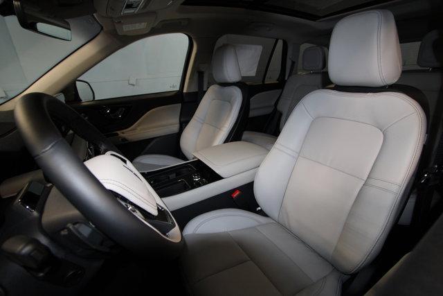 new 2025 Lincoln Aviator car, priced at $60,894
