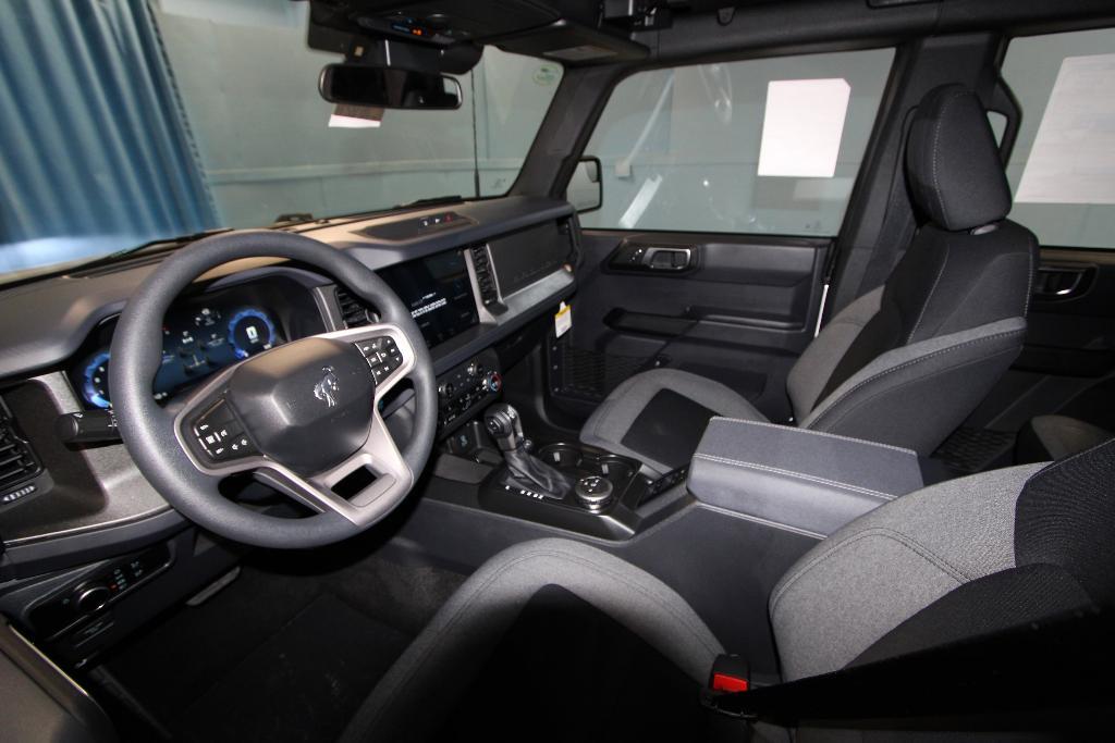 new 2025 Ford Bronco car, priced at $39,654