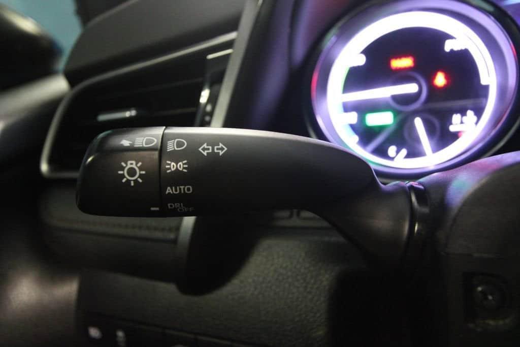 used 2020 Toyota Camry Hybrid car, priced at $24,991