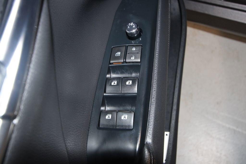 used 2020 Toyota Camry Hybrid car, priced at $24,991