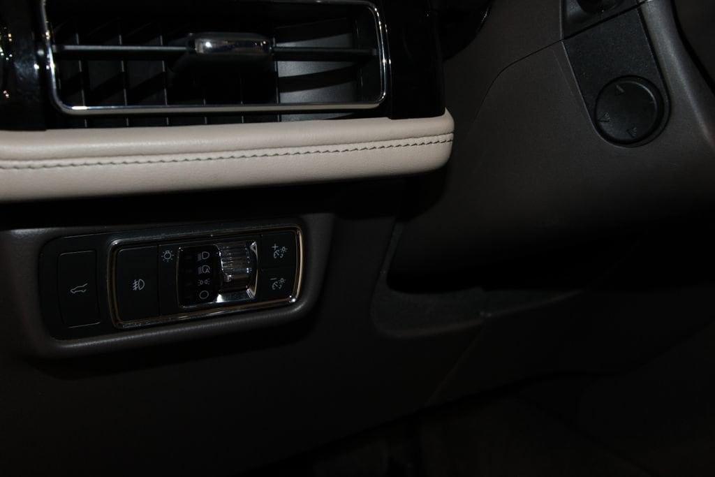 used 2023 Lincoln Aviator car, priced at $44,070