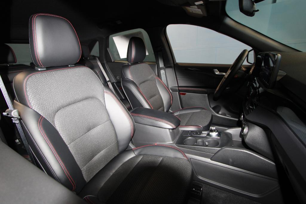 new 2025 Ford Escape car, priced at $33,637