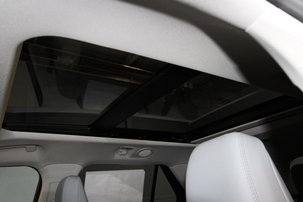 new 2025 Ford Explorer car, priced at $57,078