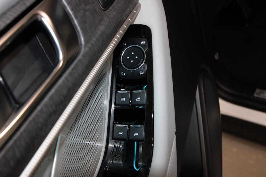 new 2025 Ford Explorer car, priced at $57,078