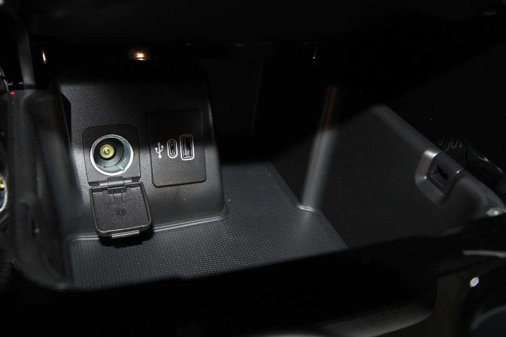 new 2025 Ford Explorer car, priced at $57,078
