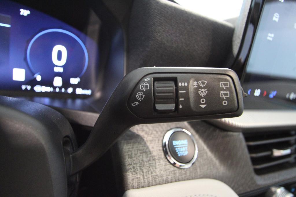new 2025 Ford Explorer car, priced at $57,078
