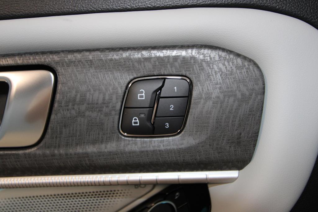 new 2025 Ford Explorer car, priced at $57,078