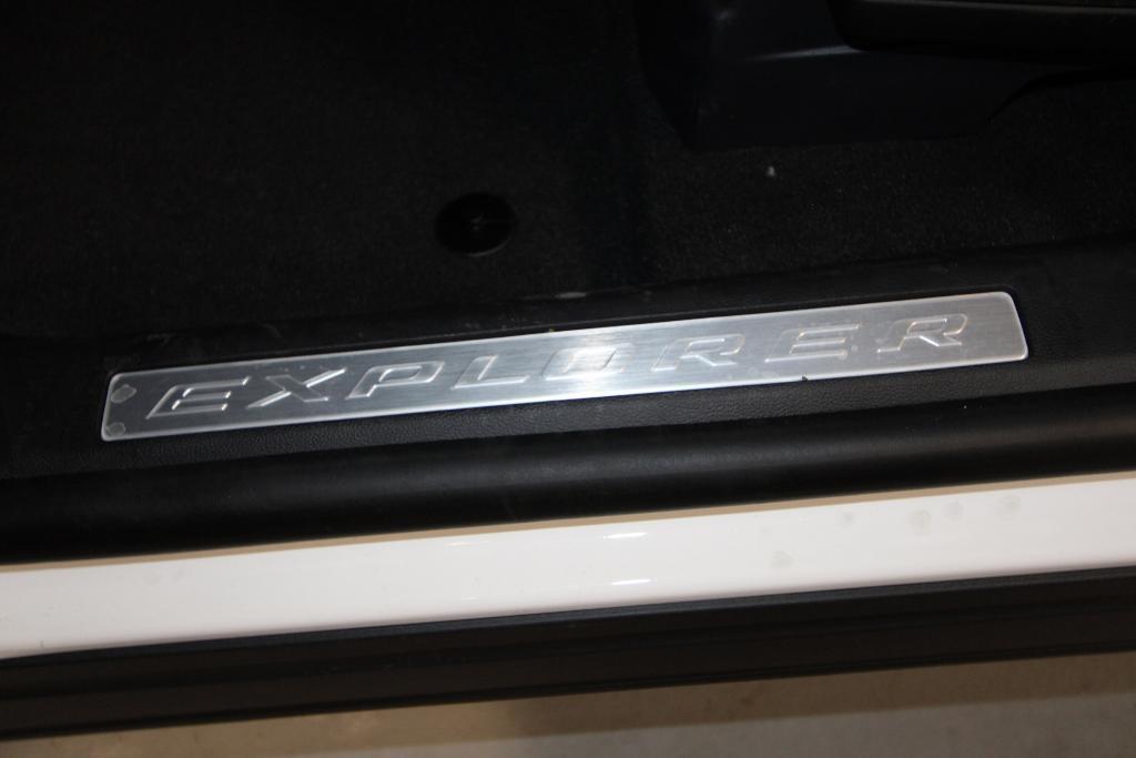 new 2025 Ford Explorer car, priced at $57,078