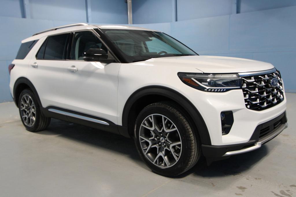 new 2025 Ford Explorer car, priced at $57,078