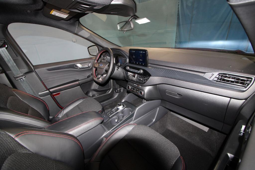new 2025 Ford Escape car, priced at $35,129