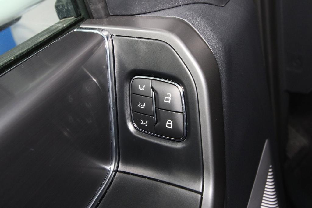 new 2025 Ford F-150 car, priced at $70,039