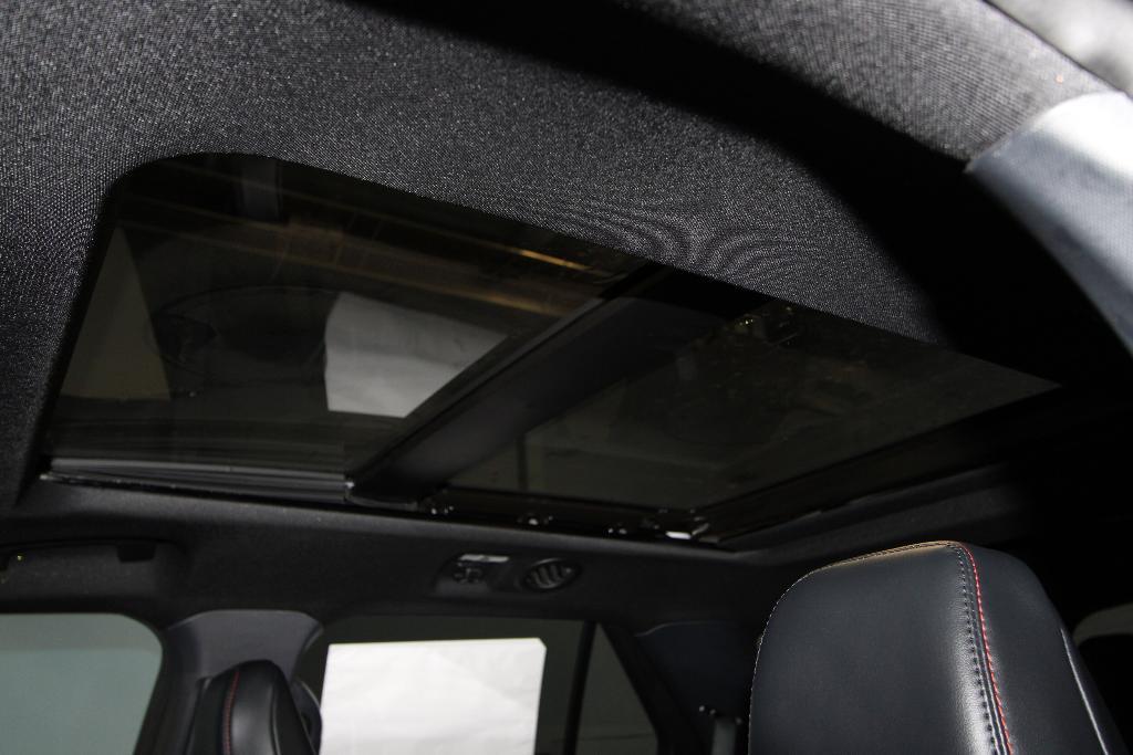new 2025 Ford Explorer car, priced at $57,580