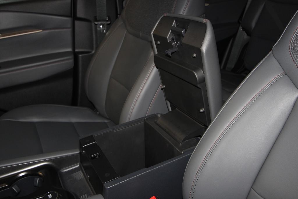 new 2025 Ford Explorer car, priced at $46,714
