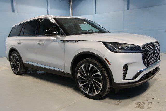 new 2025 Lincoln Aviator car, priced at $70,134