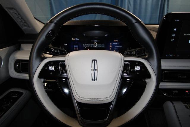 new 2025 Lincoln Aviator car, priced at $69,718