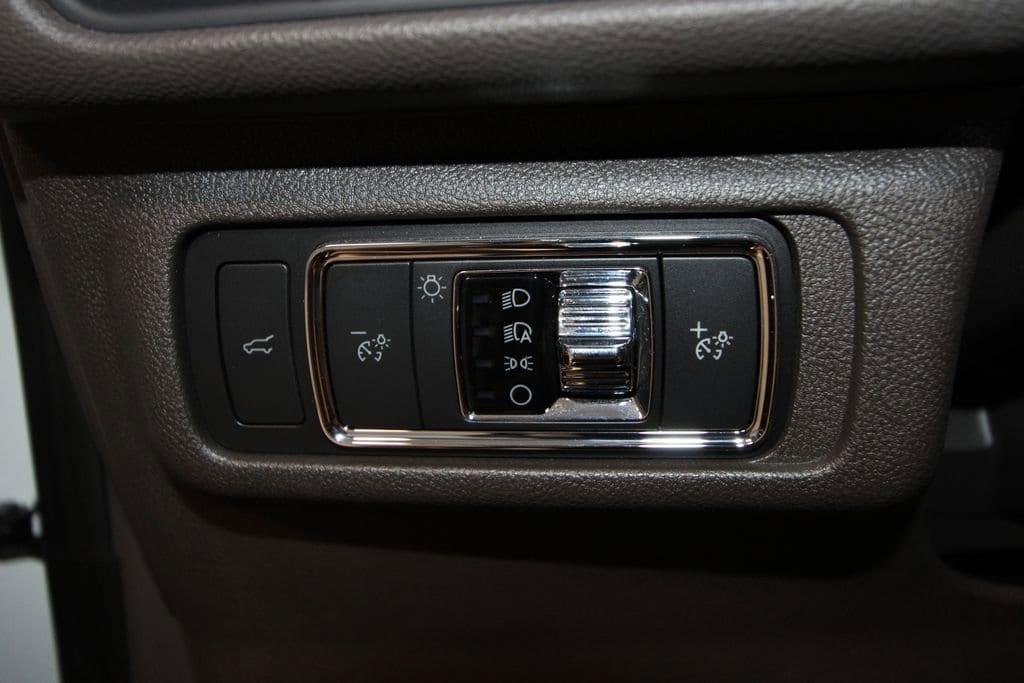 used 2022 Lincoln Corsair car, priced at $33,991