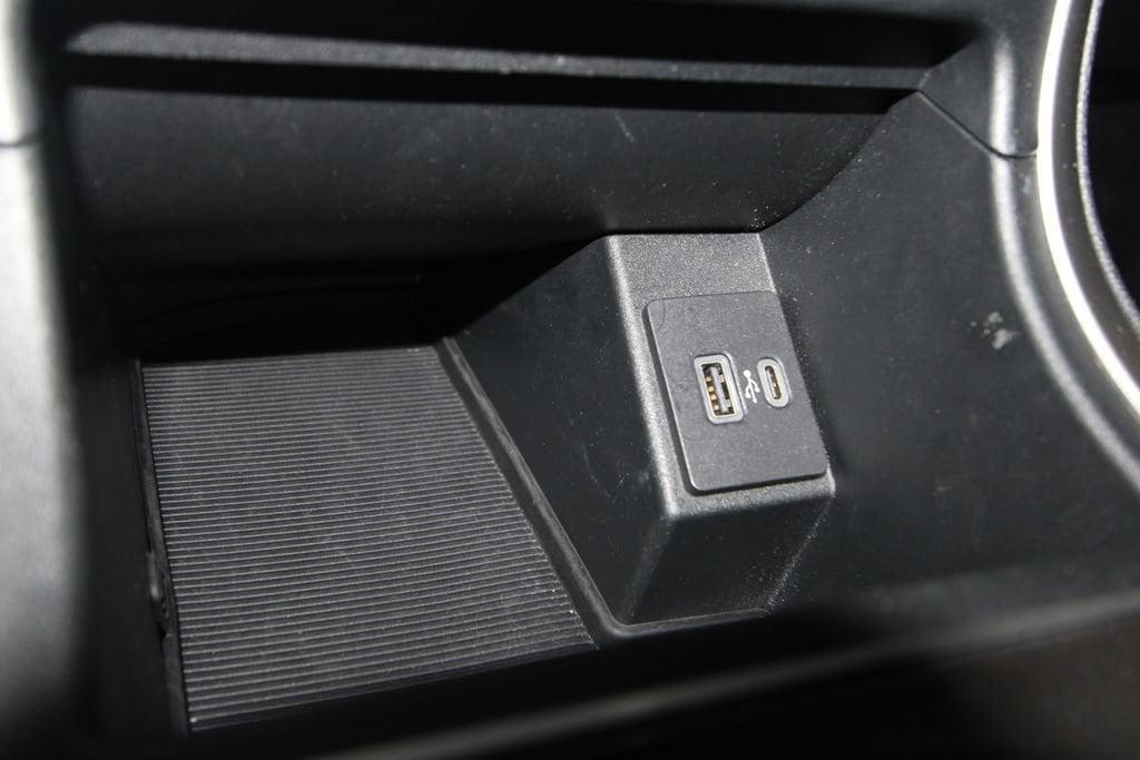 used 2024 Ford Edge car, priced at $29,899