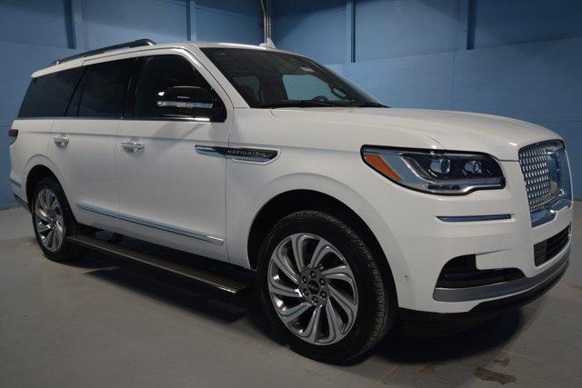 new 2024 Lincoln Navigator car, priced at $91,262