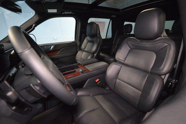 new 2024 Lincoln Navigator car, priced at $91,262