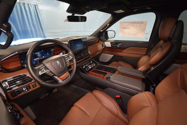 new 2024 Lincoln Navigator car, priced at $98,917