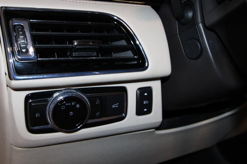 used 2021 Lincoln Navigator car, priced at $41,991
