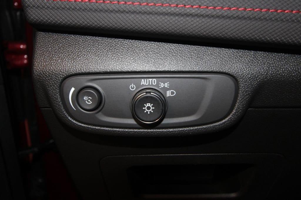 used 2024 Chevrolet TrailBlazer car, priced at $28,991