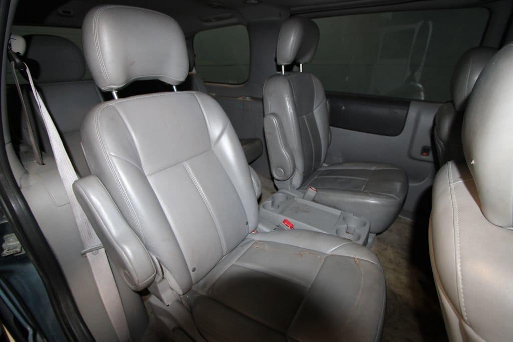 used 2005 Pontiac Montana SV6 car, priced at $2,901