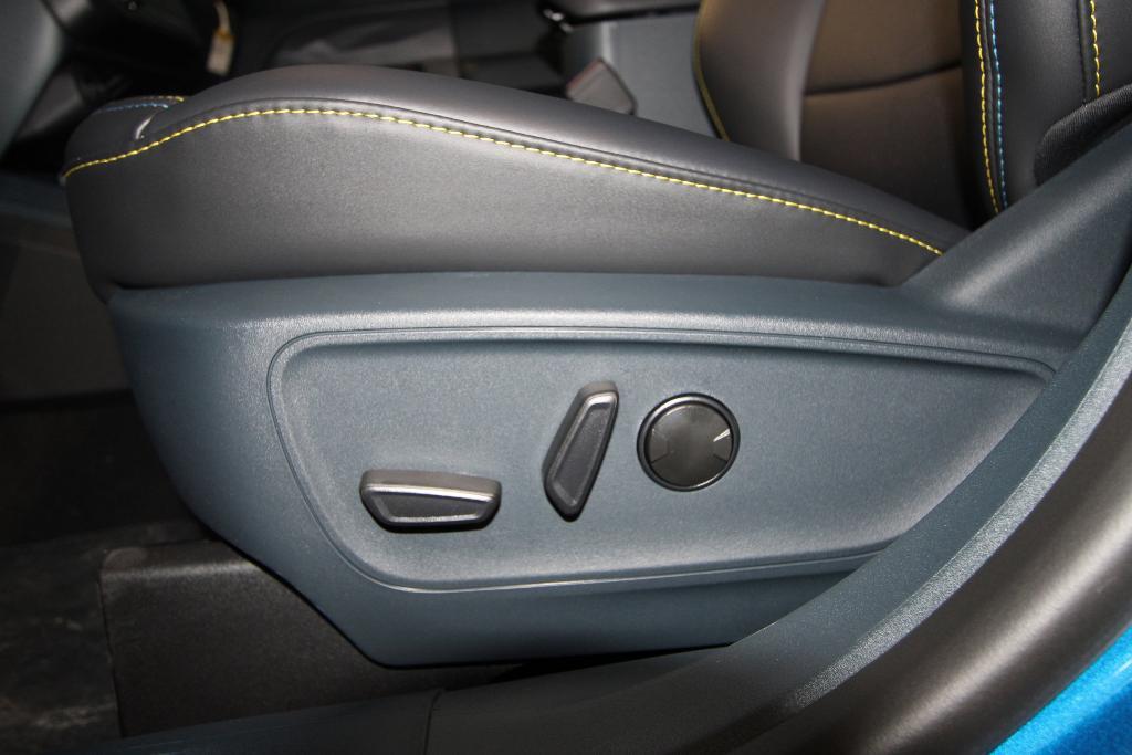 new 2025 Ford Maverick car, priced at $35,943