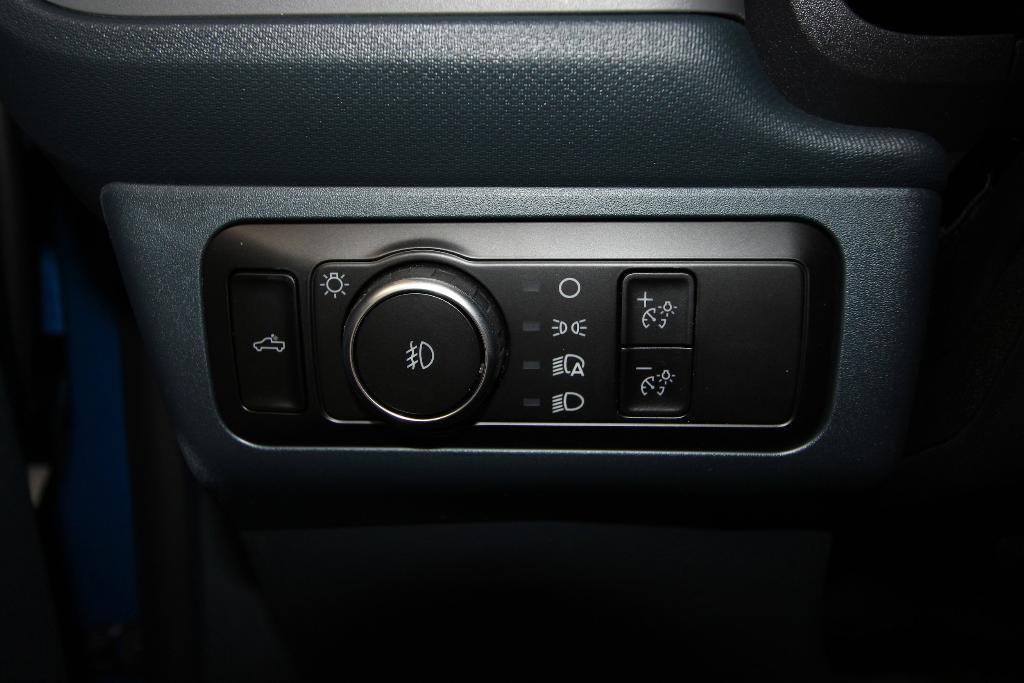 new 2025 Ford Maverick car, priced at $35,943
