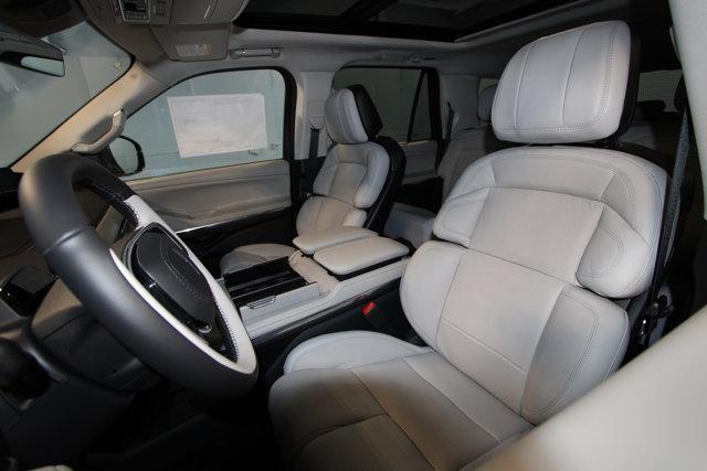 new 2025 Lincoln Navigator L car, priced at $106,925