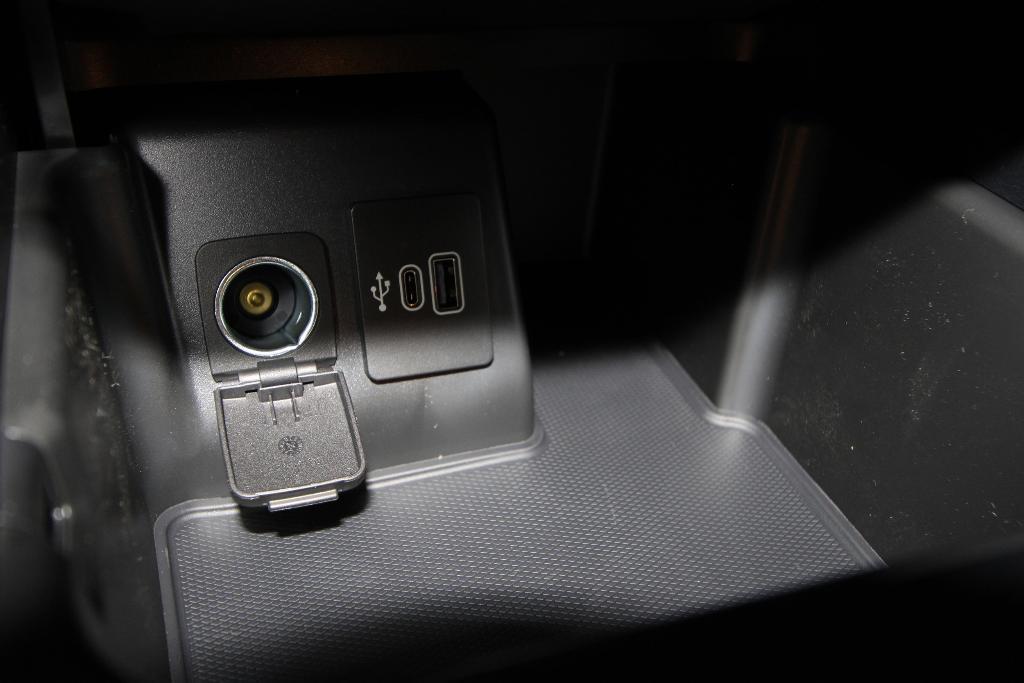 new 2025 Ford Explorer car, priced at $57,318