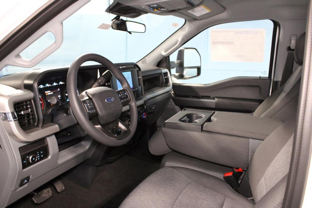 new 2025 Ford F-250 car, priced at $58,290