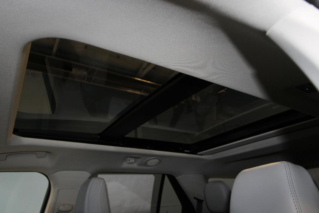 new 2025 Ford Explorer car, priced at $57,078