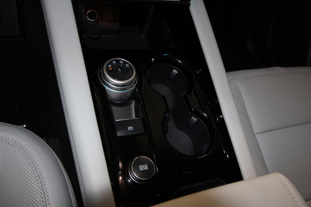 new 2025 Ford Explorer car, priced at $57,078