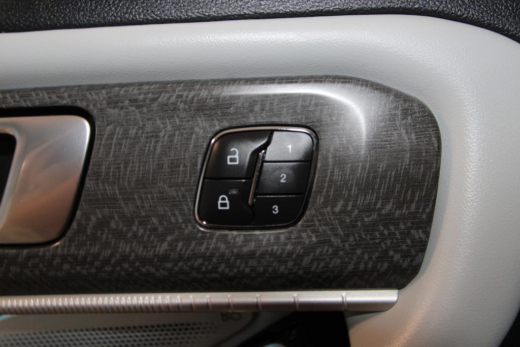 new 2025 Ford Explorer car, priced at $57,078