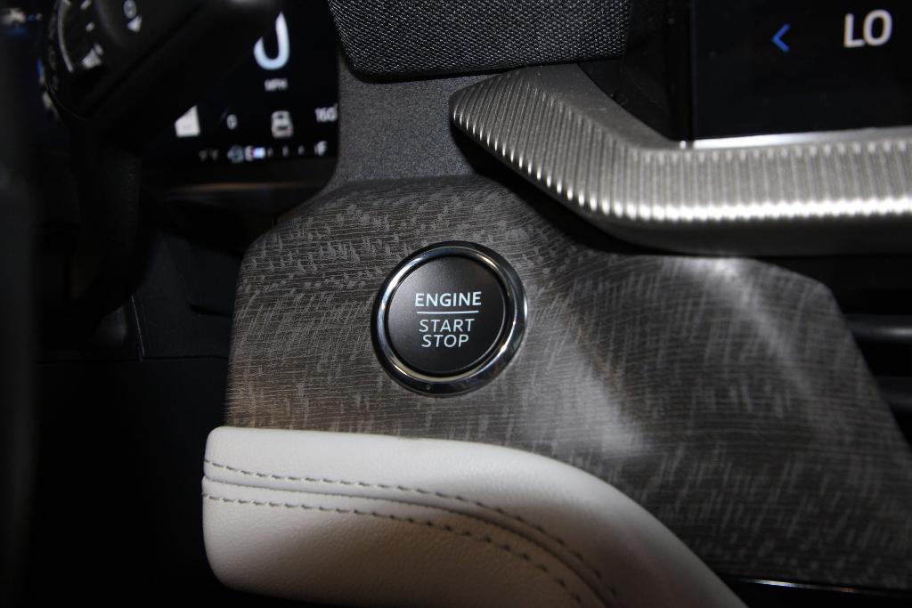 new 2025 Ford Explorer car, priced at $57,078